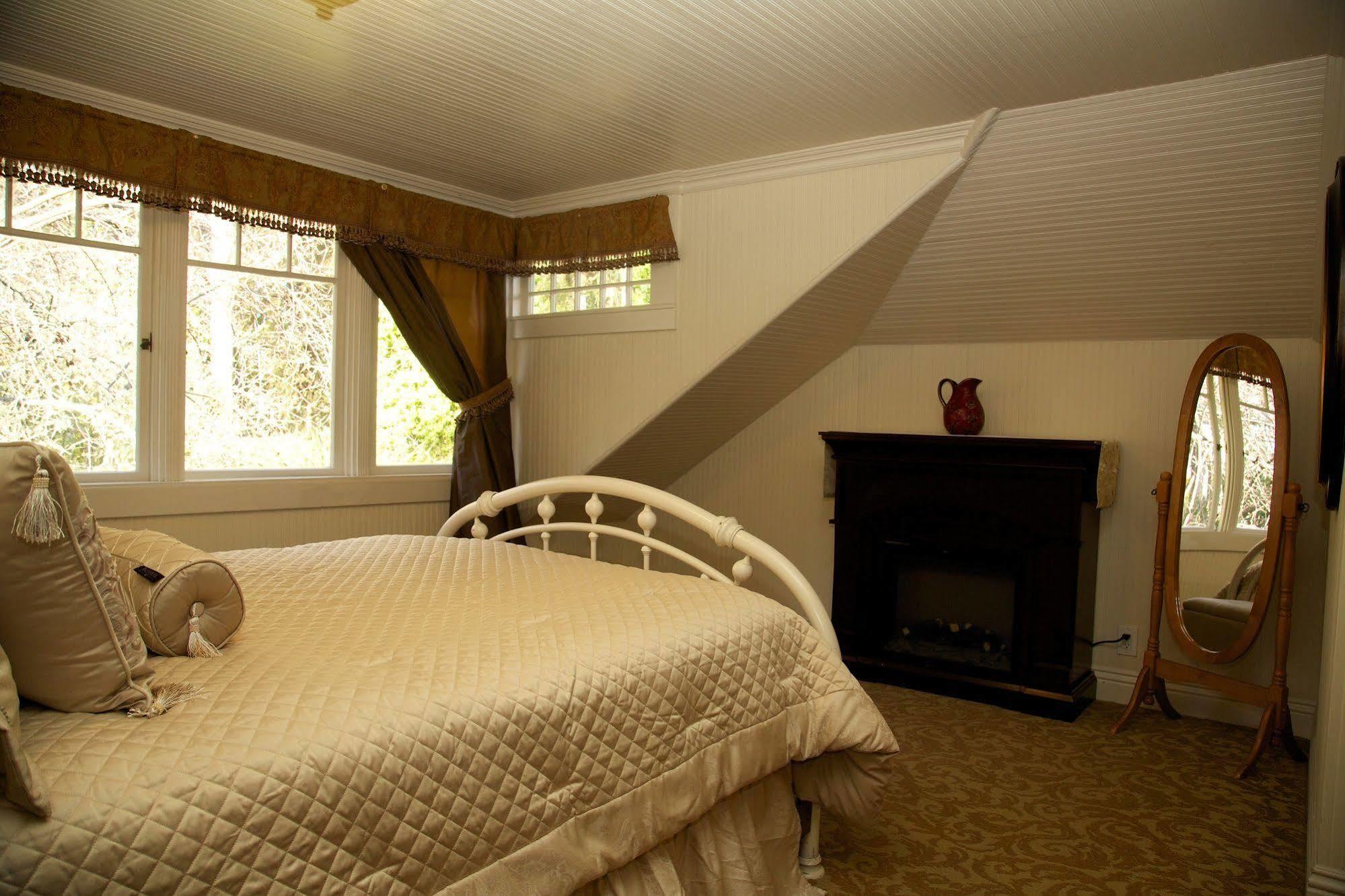 קפיטולה Monarch Cove Inn מראה חיצוני תמונה