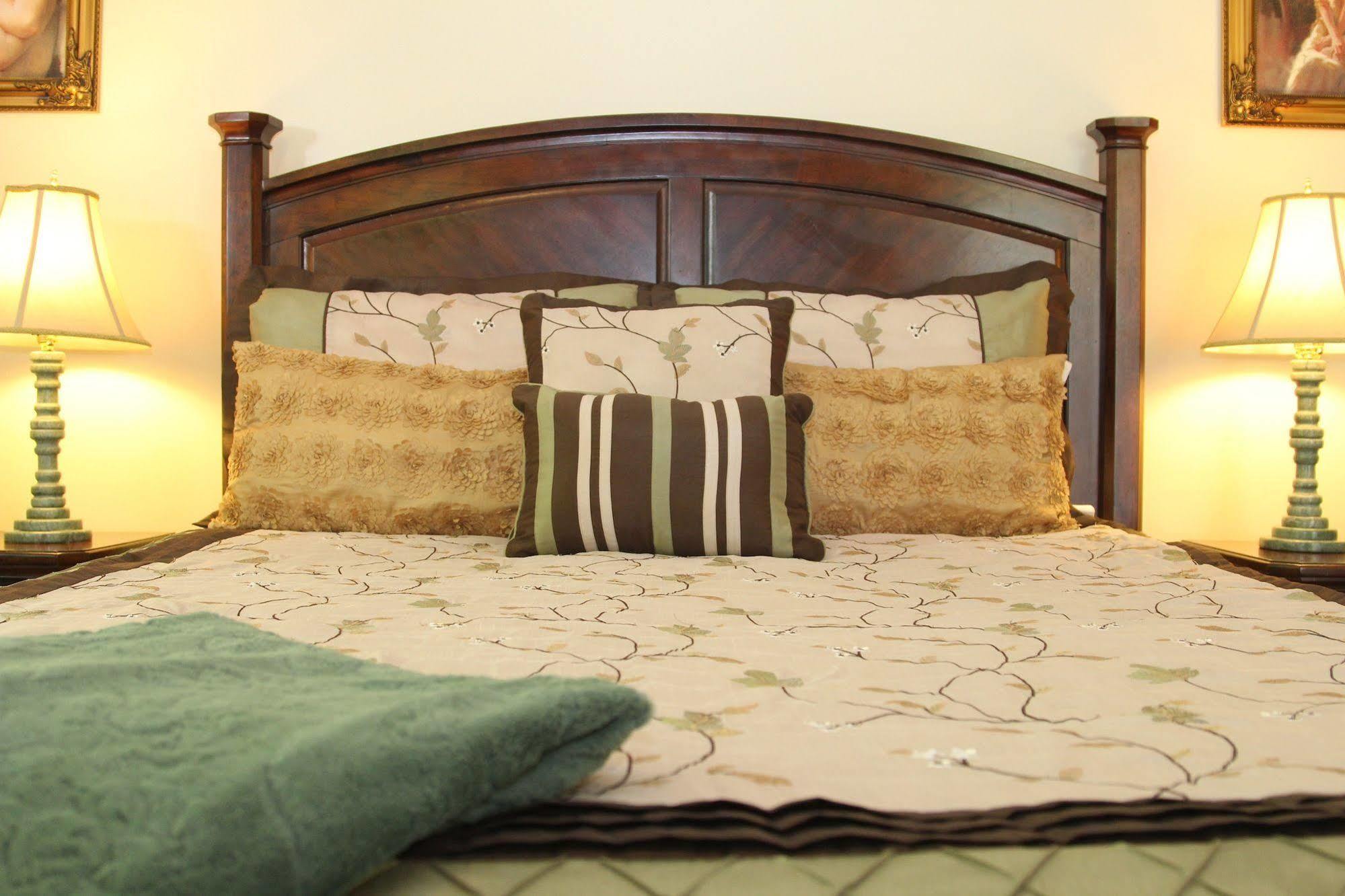 קפיטולה Monarch Cove Inn מראה חיצוני תמונה